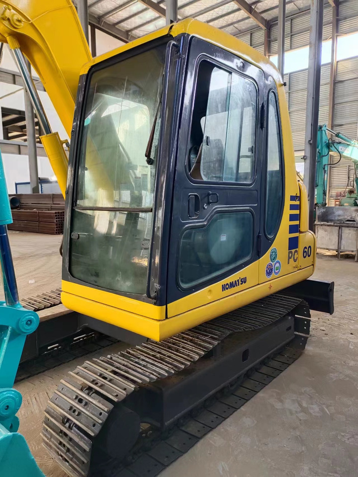 Escavadora de rastos KOMATSU PC60-7: foto 6
