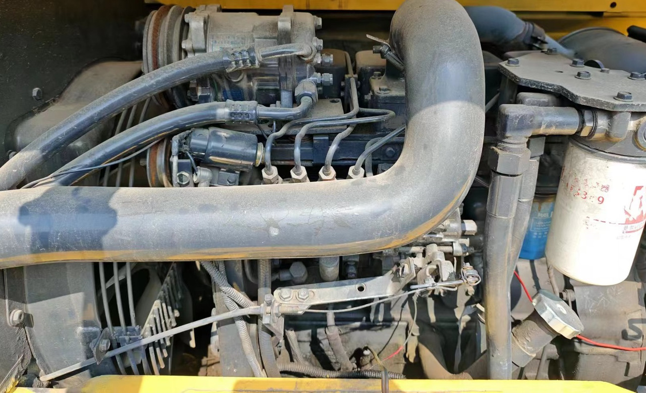 KOMATSU PC60-7 PC56 PC60 - Mini escavadeira: foto 3 KOMATSU PC60-7 PC56 PC60 - Mini escavadeira: foto 3