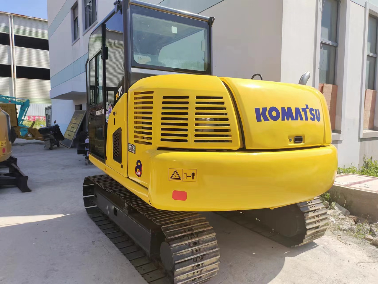 KOMATSU PC70-8 - Mini escavadeira: foto 1 KOMATSU PC70-8 - Mini escavadeira: foto 1