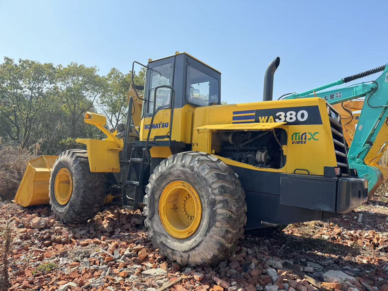 KOMATSU WA380 - Carregadeira de rodas: foto 2 KOMATSU WA380 - Carregadeira de rodas: foto 2