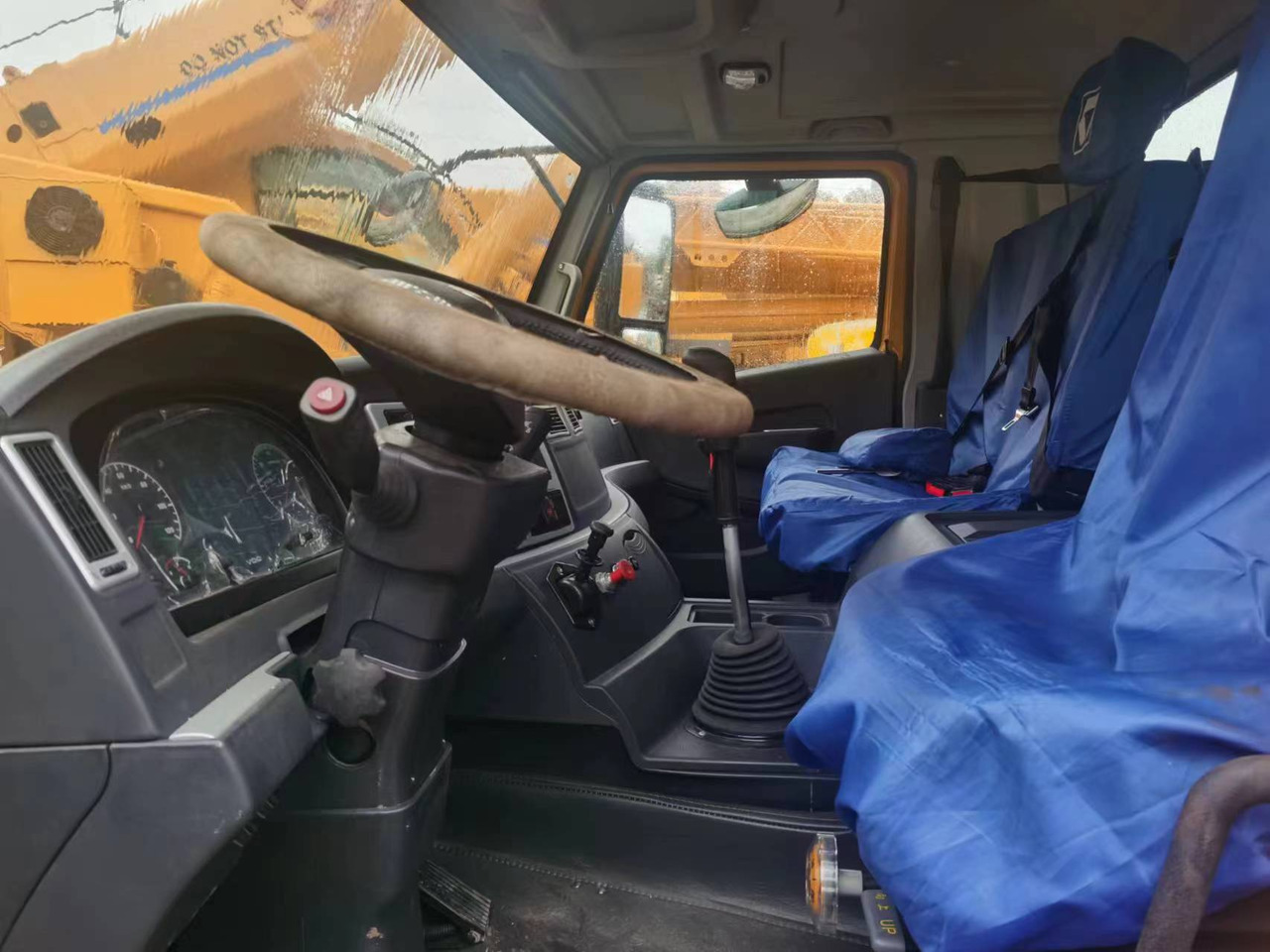 XCMG QY70K - Guindaste móvel: foto 3 XCMG QY70K - Guindaste móvel: foto 3