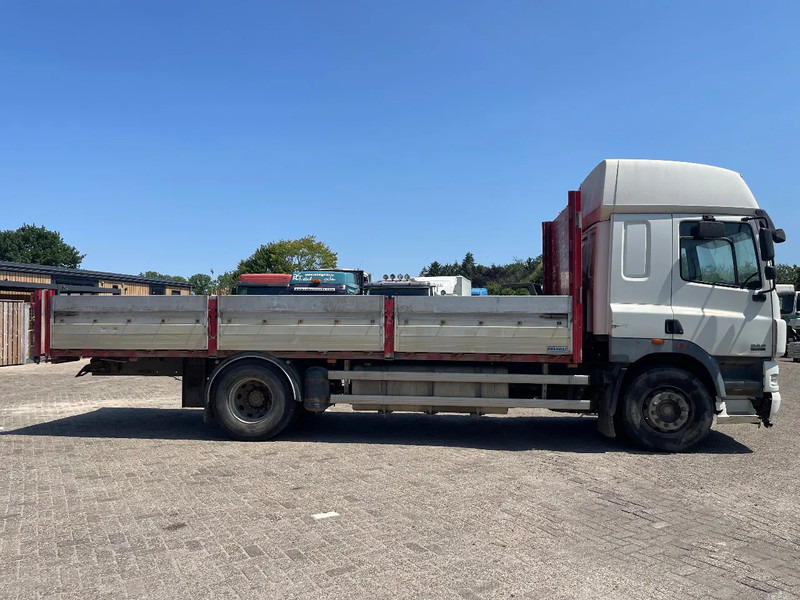 DAF CF 85 FLATBED TRUCK - Camião de caixa aberta/ Plataforma: foto 4 DAF CF 85 FLATBED TRUCK - Camião de caixa aberta/ Plataforma: foto 4