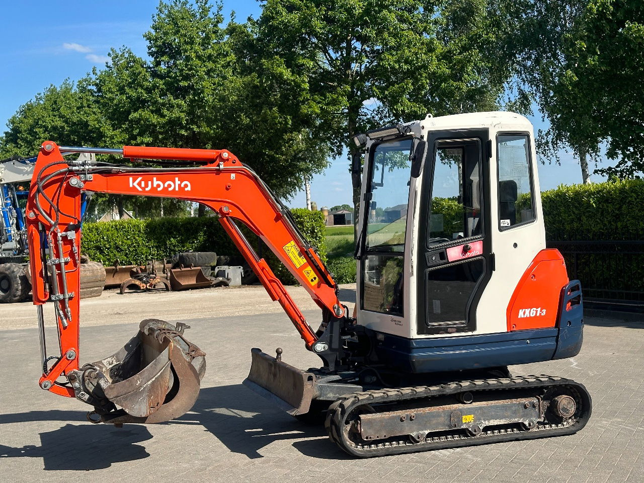 Kubota KX61-3 - Mini escavadeira: foto 1 Kubota KX61-3 - Mini escavadeira: foto 1