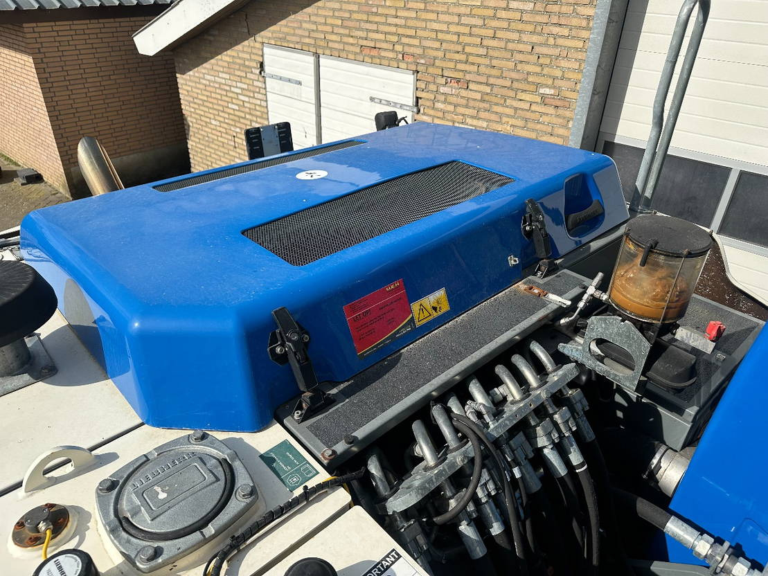 Escavadeira de rodas Liebherr A914: foto 29 Escavadeira de rodas Liebherr A914: foto 29