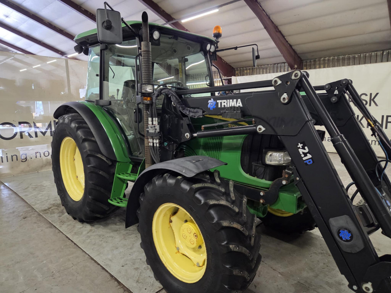 John Deere 5100R #KUN 1237 timer# Kan selges med redusert mva# - Trator: foto 5 John Deere 5100R #KUN 1237 timer# Kan selges med redusert mva# - Trator: foto 5