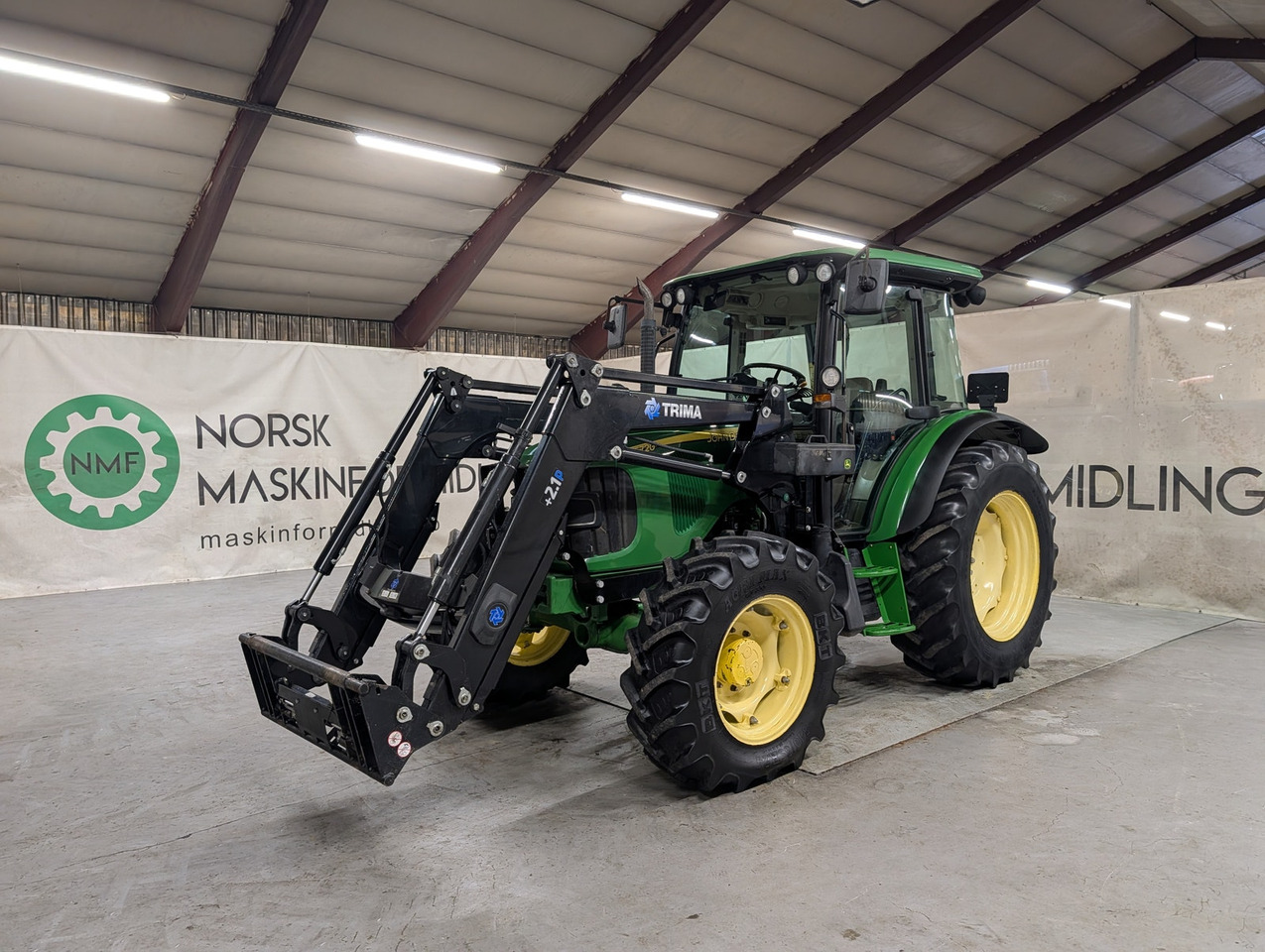 John Deere 5720 - Trator: foto 1 John Deere 5720 - Trator: foto 1