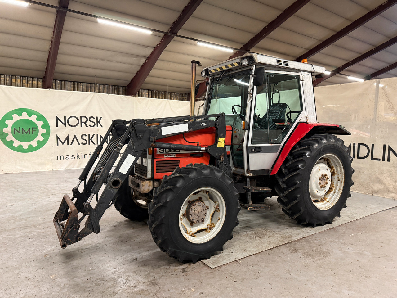 Massey Ferguson 3050 - Trator: foto 1 Massey Ferguson 3050 - Trator: foto 1