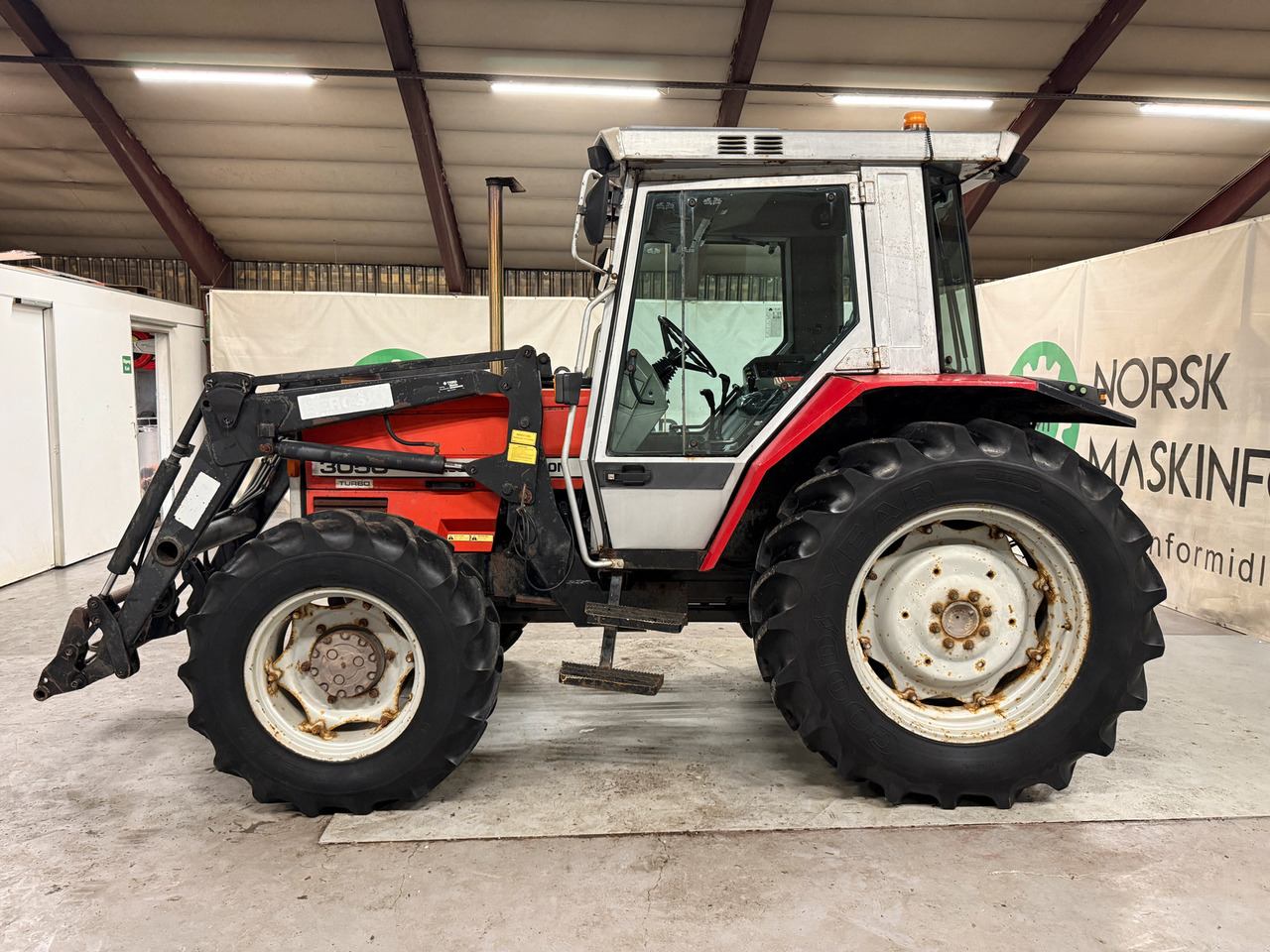 Massey Ferguson 3050 - Trator: foto 2 Massey Ferguson 3050 - Trator: foto 2