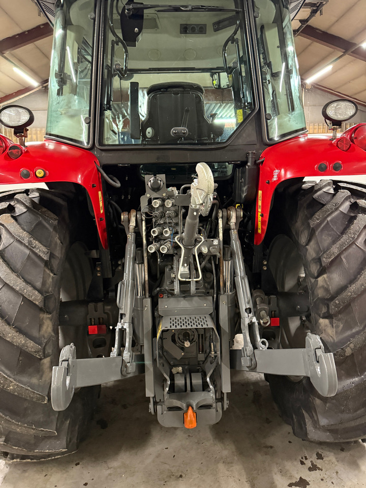 Massey Ferguson 5712 SL Dyna4 - Trator: foto 4 Massey Ferguson 5712 SL Dyna4 - Trator: foto 4