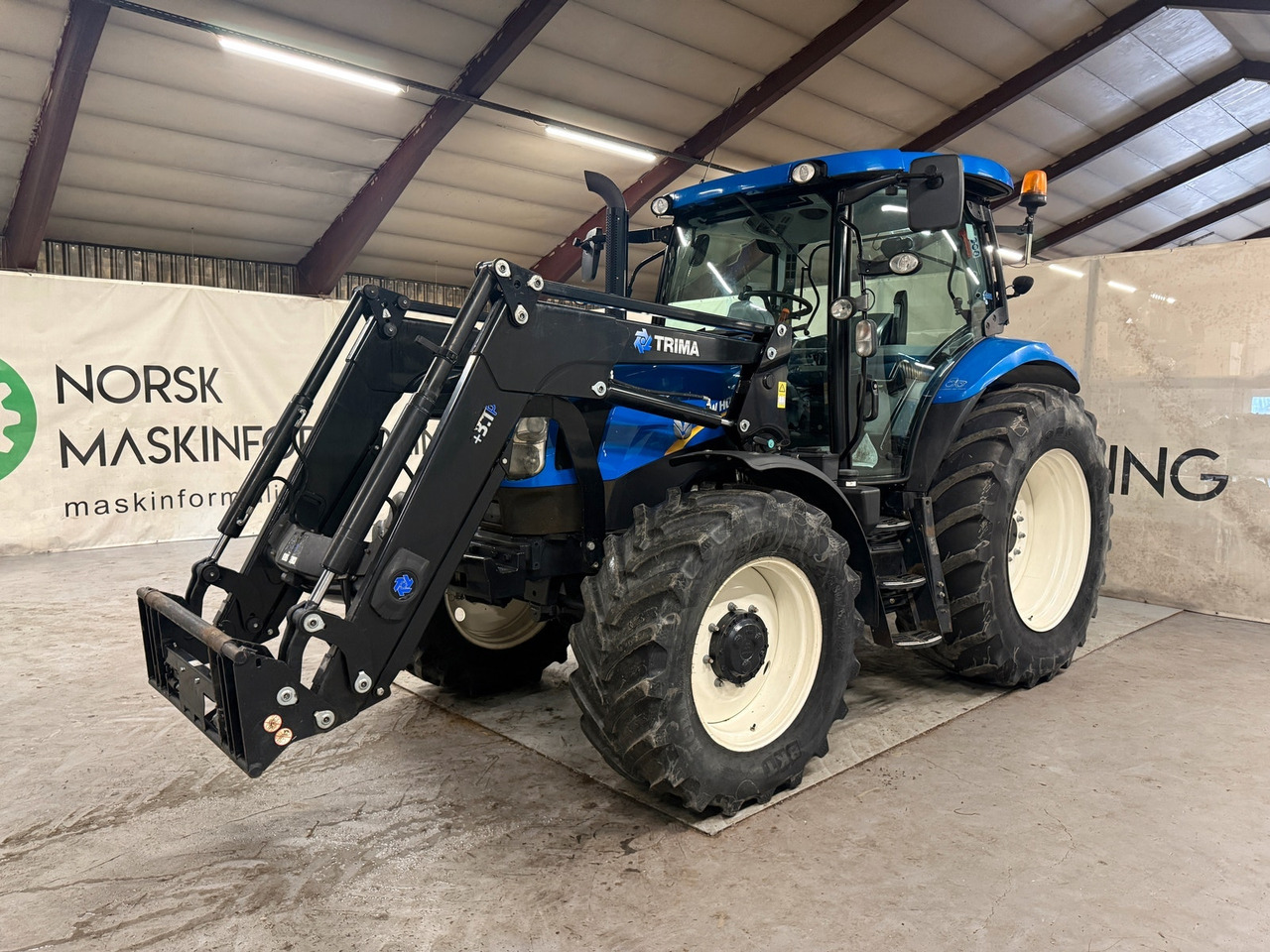 New Holland T6.140 EC - Trator: foto 1 New Holland T6.140 EC - Trator: foto 1