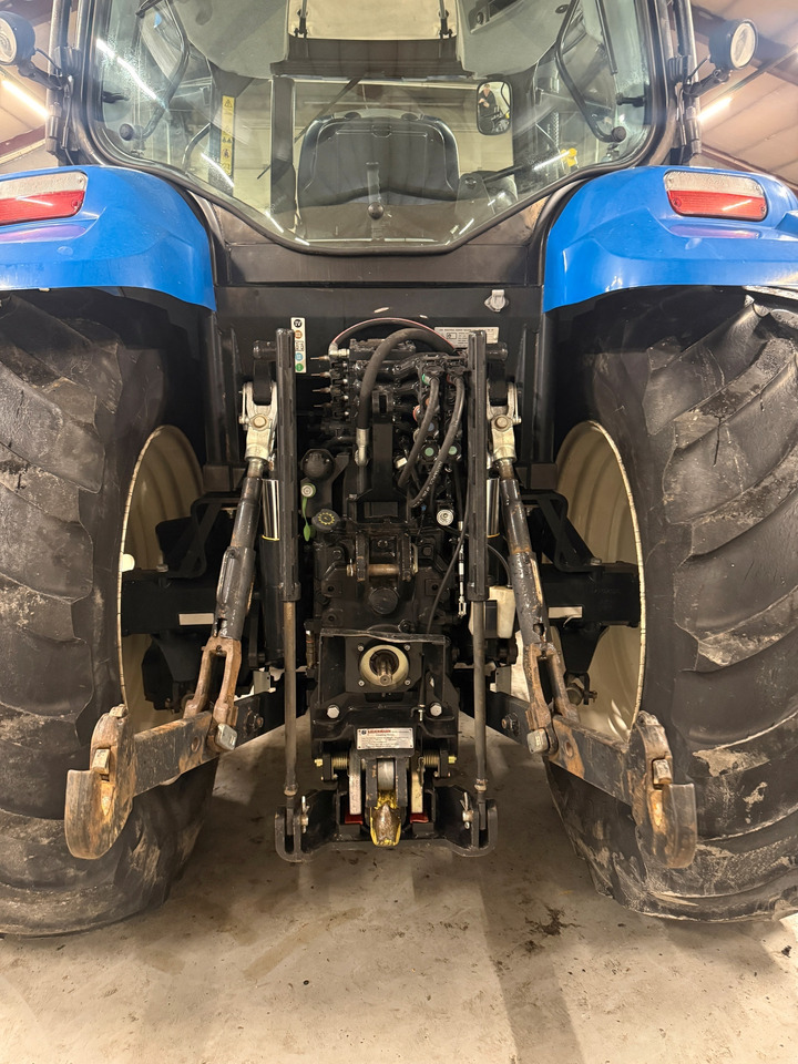 New Holland T6.140 EC - Trator: foto 4 New Holland T6.140 EC - Trator: foto 4