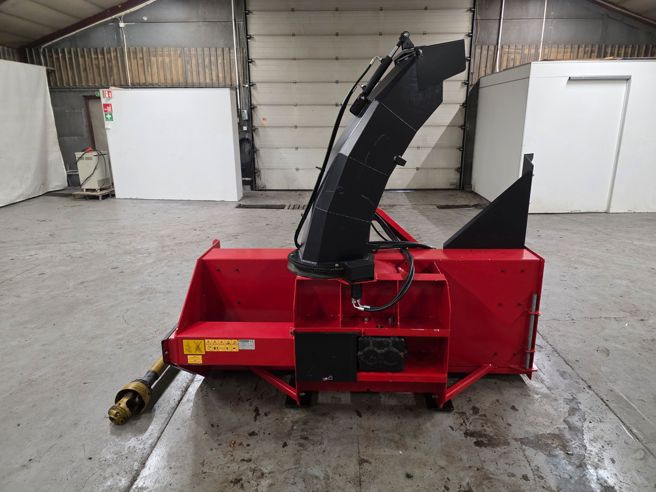 Westbjørn E-220 2 trinns med kantskjær, som ny. - Removedor de neve: foto 5 Westbjørn E-220 2 trinns med kantskjær, som ny. - Removedor de neve: foto 5