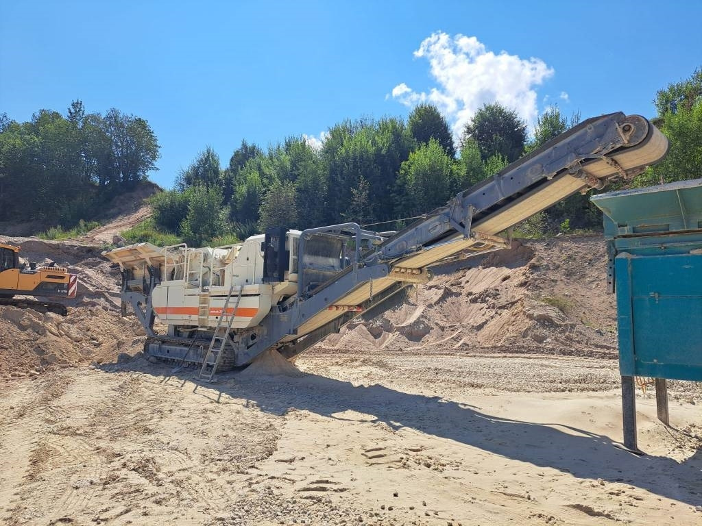 Metso NP 1110M - Britadeira móvel: foto 2 Metso NP 1110M - Britadeira móvel: foto 2