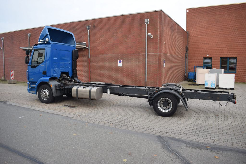 DAF LF 280 Fahrgestell Klima Navi 8-Gang ACC AHK - Caminhão chassi: foto 4 DAF LF 280 Fahrgestell Klima Navi 8-Gang ACC AHK - Caminhão chassi: foto 4