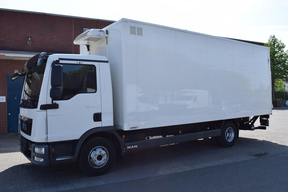 MAN TGL 8.180 Kühlkoffer 6,20mLBW 1000KG Klima - Caminhão frigorífico: foto 2 MAN TGL 8.180 Kühlkoffer 6,20mLBW 1000KG Klima - Caminhão frigorífico: foto 2