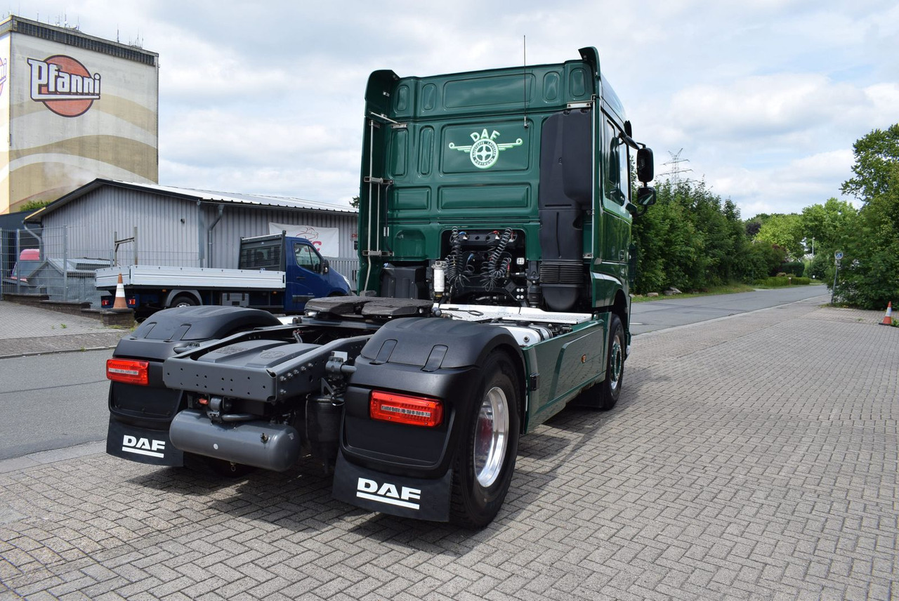 Tractor DAF  XF 530 FT Retarder Leder Standklima Hydraulik: foto 8