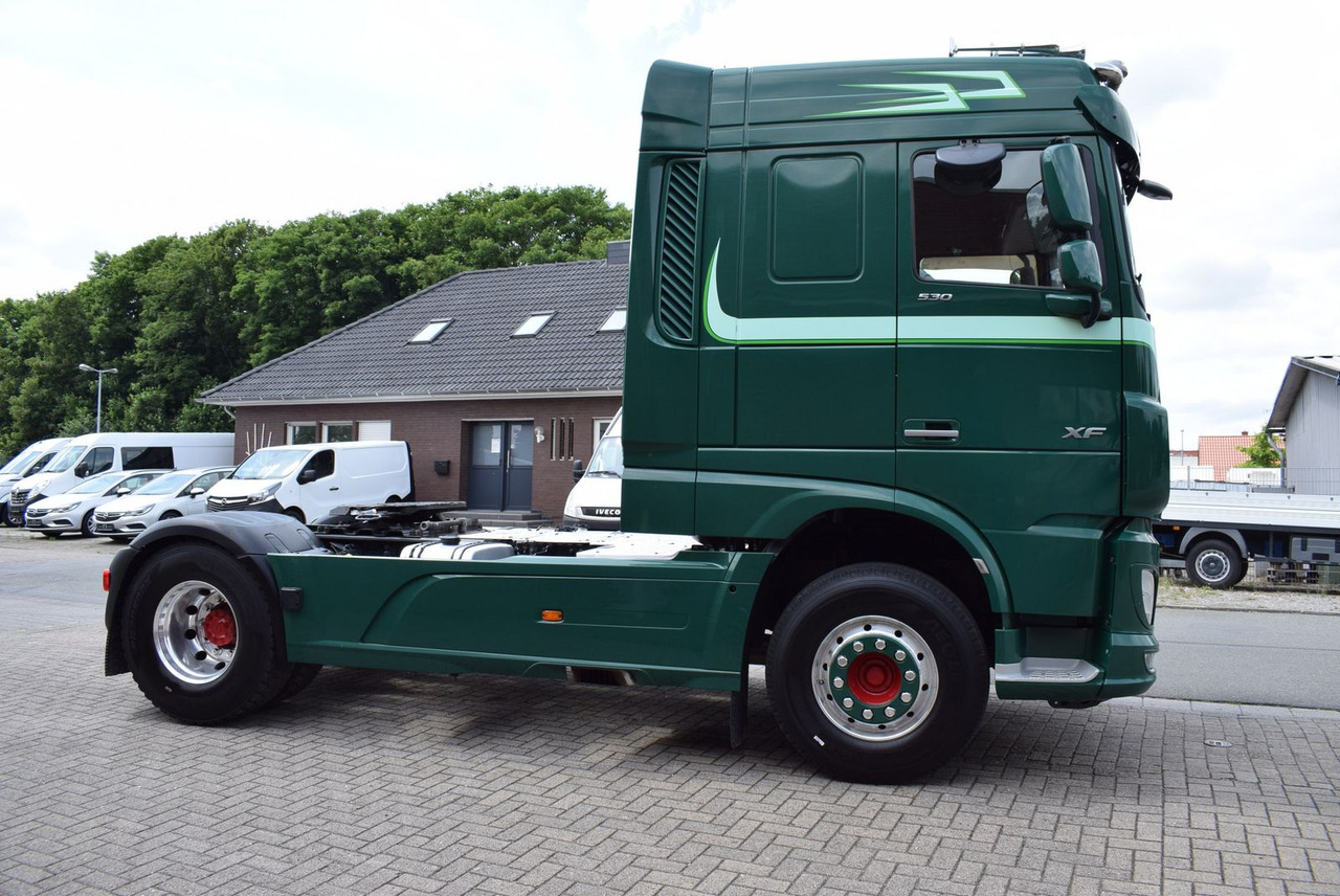 Tractor DAF  XF 530 FT Retarder Leder Standklima Hydraulik: foto 10