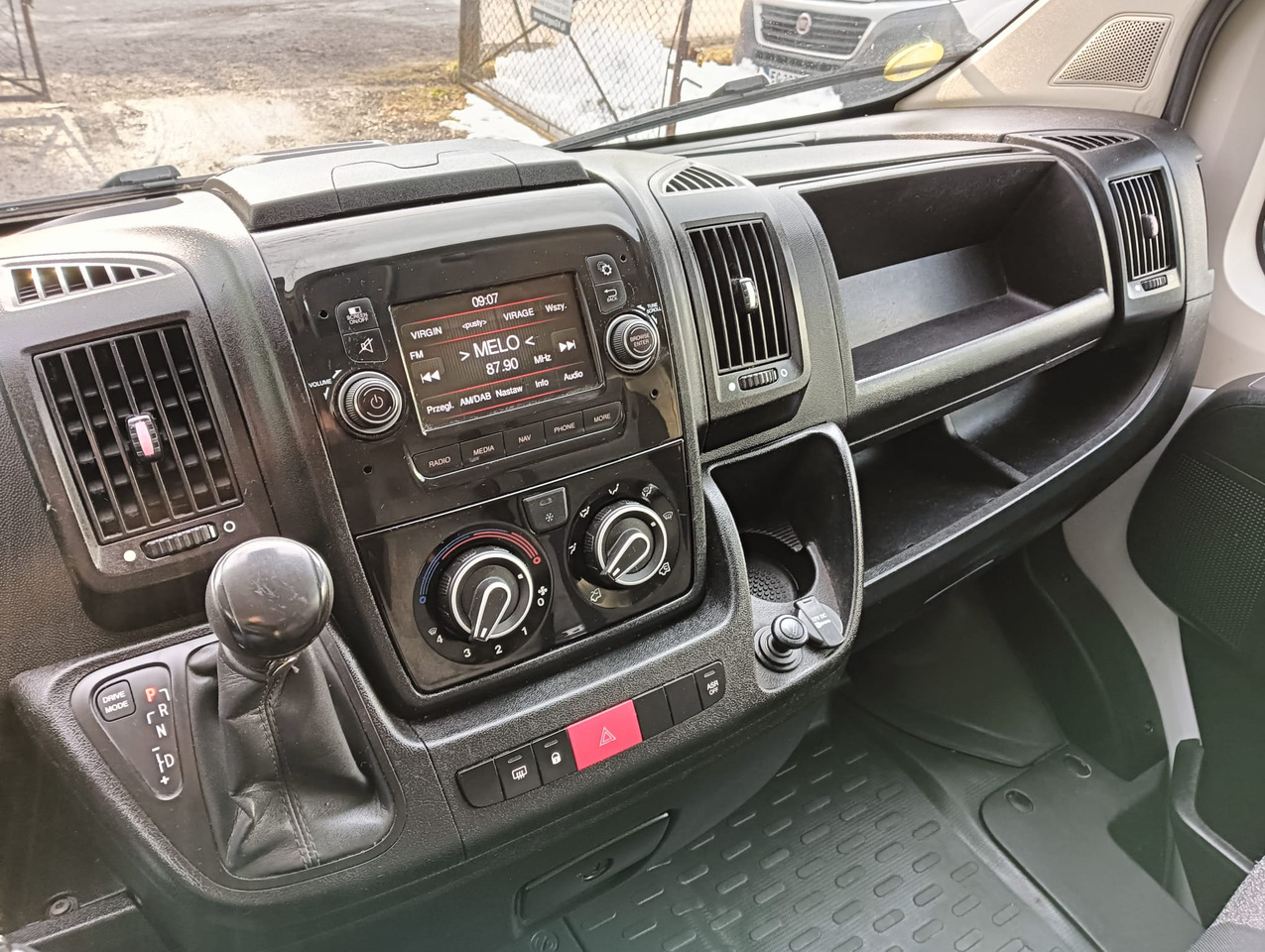 Furgão compacto FIAT DUCATO FURGON BLASZAK L2H1 NR 823: foto 16