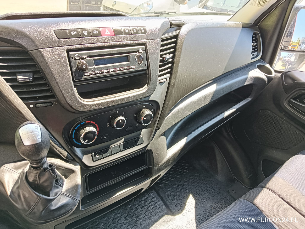 Furgão basculante IVECO DAILY 35C14 WYWROTKA KIPER Z NAJAZDAMI NR 841: foto 17