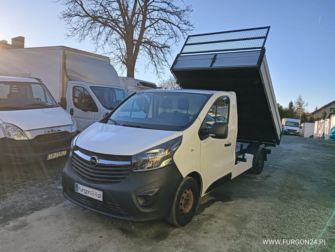 OPEL VIVARO WYWROTKA KIPER Z NAJAZDAMI NR 632 - Furgão basculante: foto 1 OPEL VIVARO WYWROTKA KIPER Z NAJAZDAMI NR 632 - Furgão basculante: foto 1