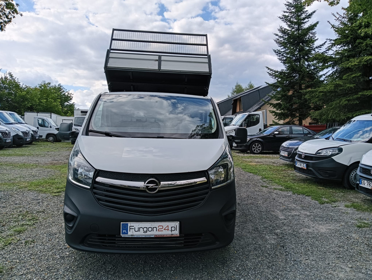 OPEL VIVARO WYWROTKA KIPER Z NAJAZDAMI NR 870 - Furgão basculante: foto 2 OPEL VIVARO WYWROTKA KIPER Z NAJAZDAMI NR 870 - Furgão basculante: foto 2