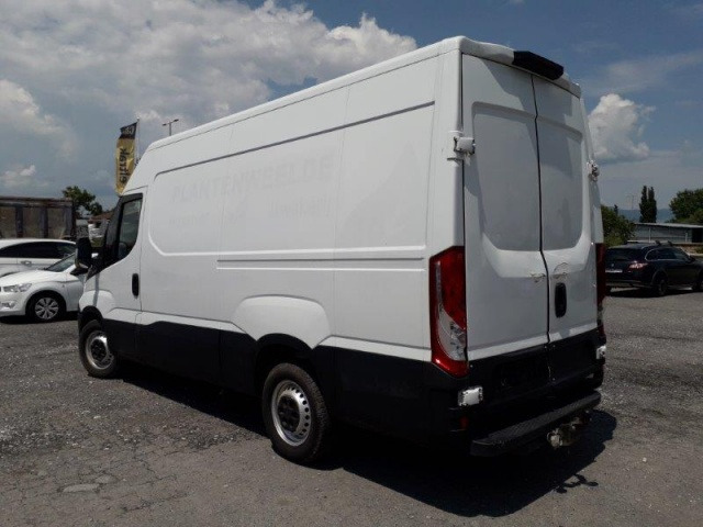 Furgão IVECO 35S15V: foto 6 Furgão IVECO 35S15V: foto 6