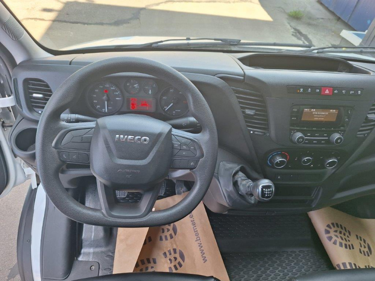 Furgão basculante IVECO Daily 35C16 tipper: foto 7
