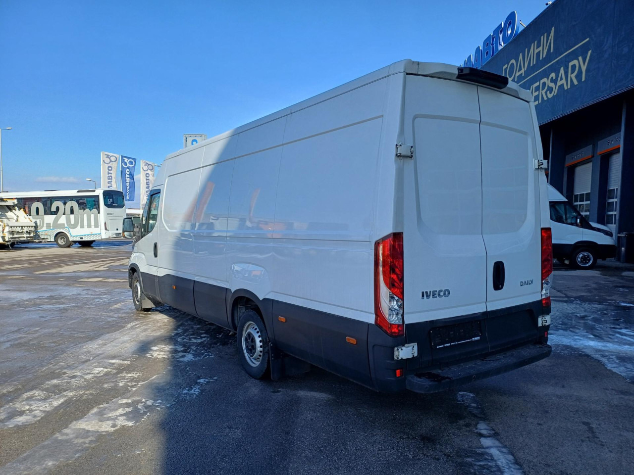 IVECO Daily 35S16V - Furgão: foto 2 IVECO Daily 35S16V - Furgão: foto 2