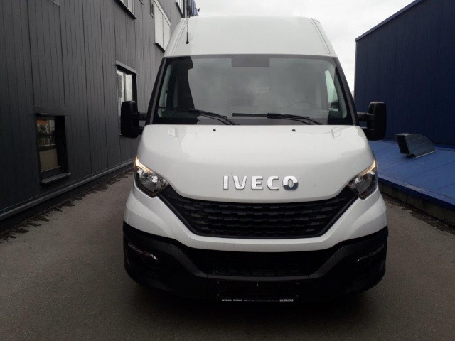 IVECO Daily 35S16V - Furgão: foto 3 IVECO Daily 35S16V - Furgão: foto 3