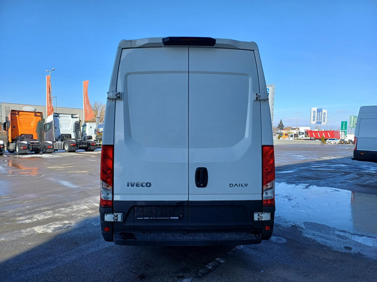 IVECO Daily 35S16V - Furgão: foto 3 IVECO Daily 35S16V - Furgão: foto 3