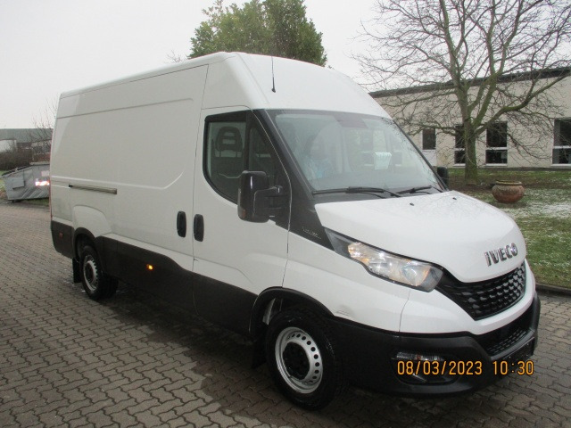 IVECO Daily 35S16V - Furgão: foto 2 IVECO Daily 35S16V - Furgão: foto 2