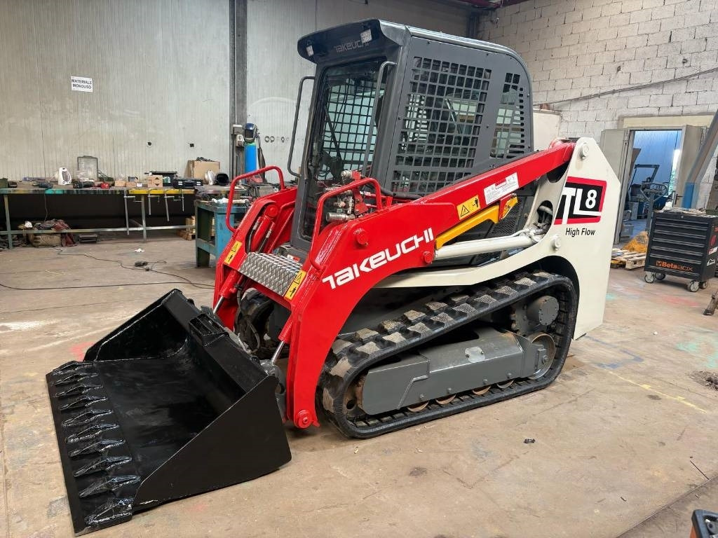 Takeuchi TL 8 - Mini carregadeira: foto 1 Takeuchi TL 8 - Mini carregadeira: foto 1