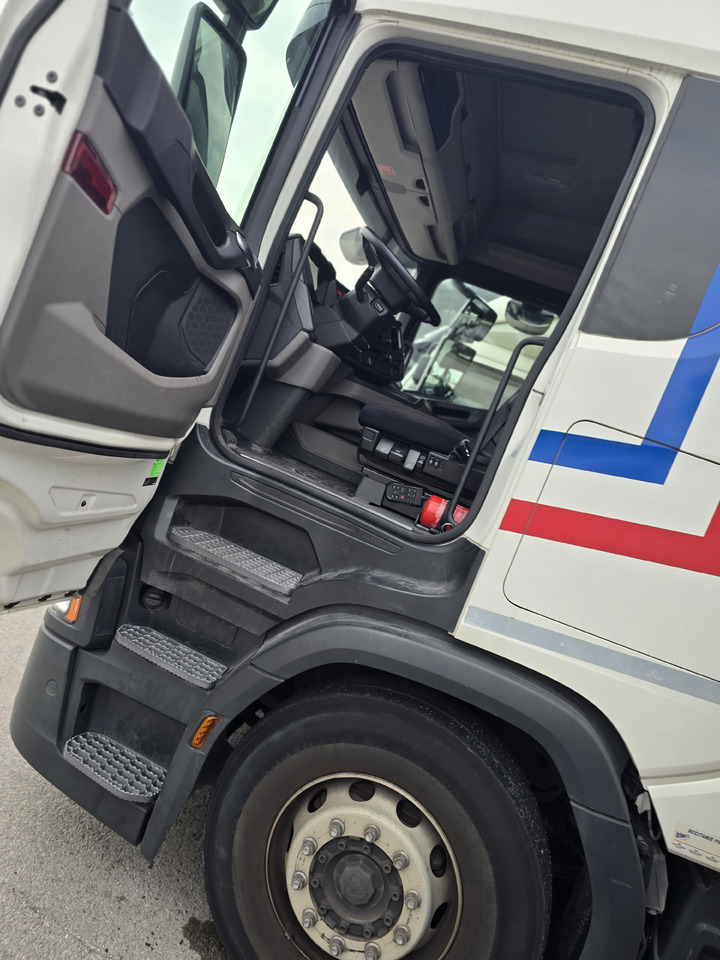 Locação de SCANIA R 450 SCANIA R 450: foto 13 Locação de SCANIA R 450 SCANIA R 450: foto 13