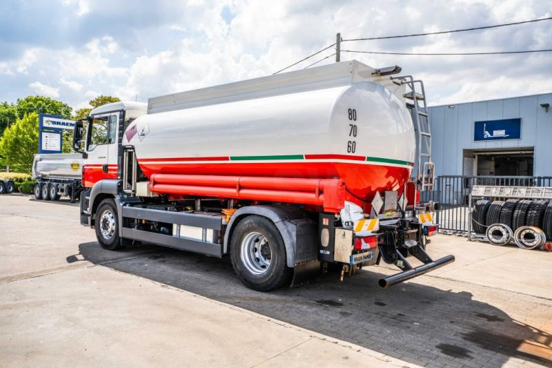 MAN TGS 18.400 BL+MAGYAR 13.500L / 5 COMP - Caminhão tanque: foto 5 MAN TGS 18.400 BL+MAGYAR 13.500L / 5 COMP - Caminhão tanque: foto 5