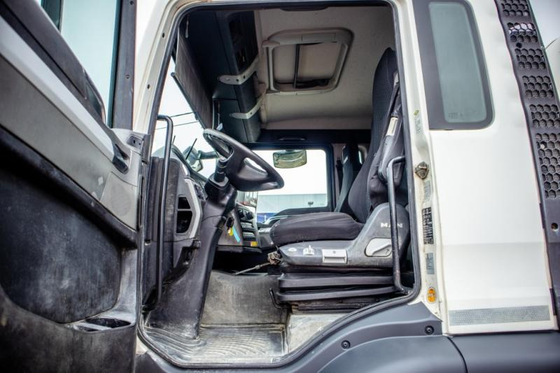 Caminhão betoneira MAN TGS 32.360 BB+E6+MIXER 9M³: foto 8
