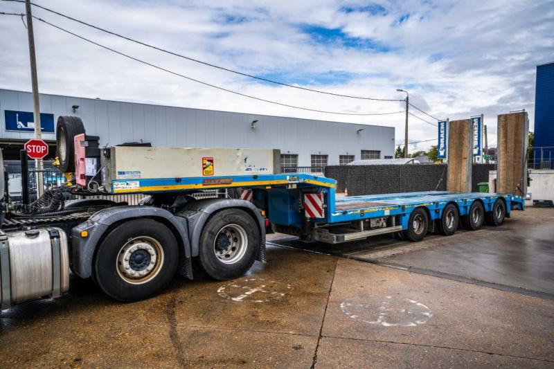MAX TRAILER MAX TRAILER 110-F-S44+3XSTEERING/DIR. - Semireboque baixa: foto 1 MAX TRAILER MAX TRAILER 110-F-S44+3XSTEERING/DIR. - Semireboque baixa: foto 1