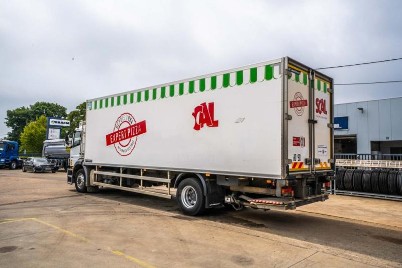 Mercedes AXOR 1824 +CARRIER SUPRA 950 Mt + HAYON - Caminhão frigorífico: foto 5 Mercedes AXOR 1824 +CARRIER SUPRA 950 Mt + HAYON - Caminhão frigorífico: foto 5
