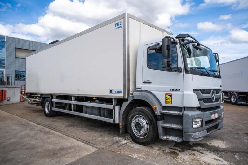 Mercedes AXOR 1829-MP3+ CARRIER - Caminhão frigorífico: foto 2 Mercedes AXOR 1829-MP3+ CARRIER - Caminhão frigorífico: foto 2