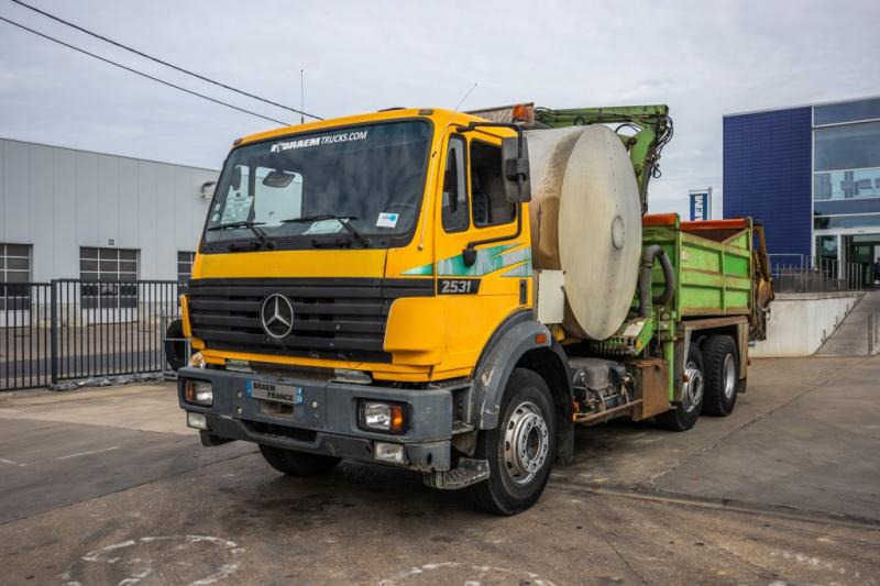 Mercedes SK 2531-6X2-PATA/BITUMEN/ASFALT/GOUDRON - Caminhão basculante: foto 1 Mercedes SK 2531-6X2-PATA/BITUMEN/ASFALT/GOUDRON - Caminhão basculante: foto 1
