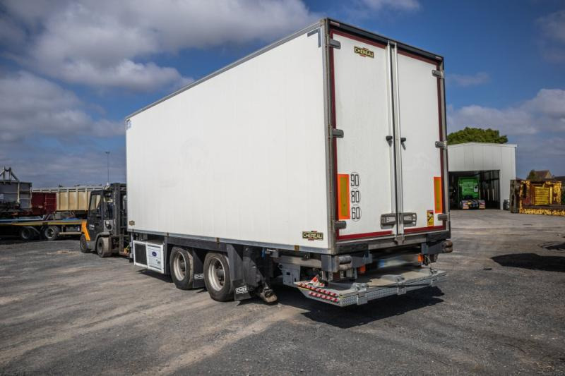 Chereau CHEREAU+CARRIER+DHOLLANDIA 2.5 T. - Reboque: foto 2 Chereau CHEREAU+CARRIER+DHOLLANDIA 2.5 T. - Reboque: foto 2