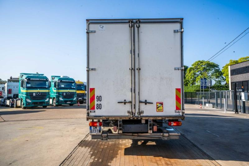 Renault D WIDE 250 (16T)DXI +DHOLLANDIA - Caminhão furgão: foto 5 Renault D WIDE 250 (16T)DXI +DHOLLANDIA - Caminhão furgão: foto 5