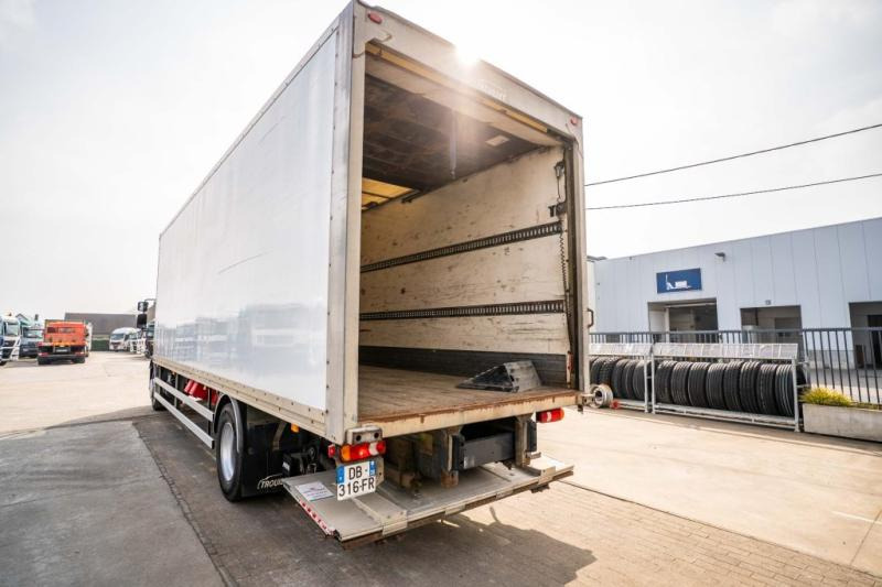 Renault MIDLUM 270 DXI (18t.) - Caminhão furgão: foto 5 Renault MIDLUM 270 DXI (18t.) - Caminhão furgão: foto 5