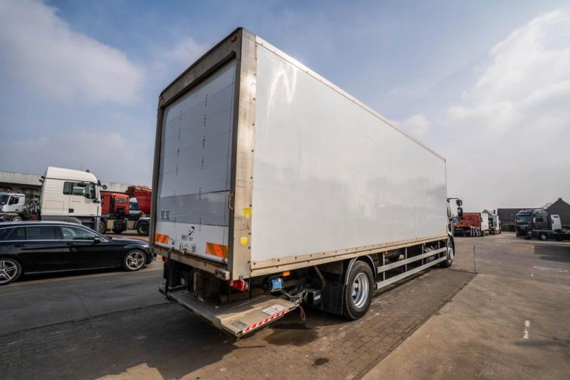 Renault MIDLUM 270 DXI (18t.) - Caminhão furgão: foto 4 Renault MIDLUM 270 DXI (18t.) - Caminhão furgão: foto 4