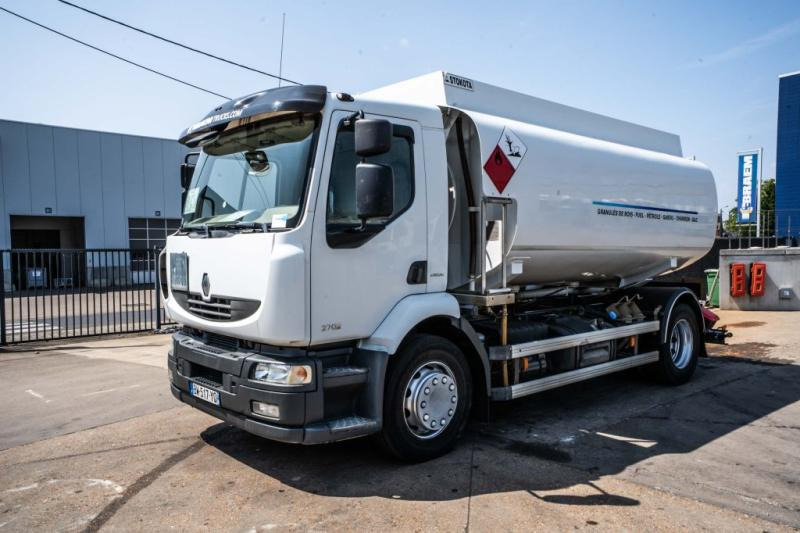 Renault MIDLUM 270 DXI + STOKOTA 14000L /4 COMP - Caminhão tanque: foto 1 Renault MIDLUM 270 DXI + STOKOTA 14000L /4 COMP - Caminhão tanque: foto 1