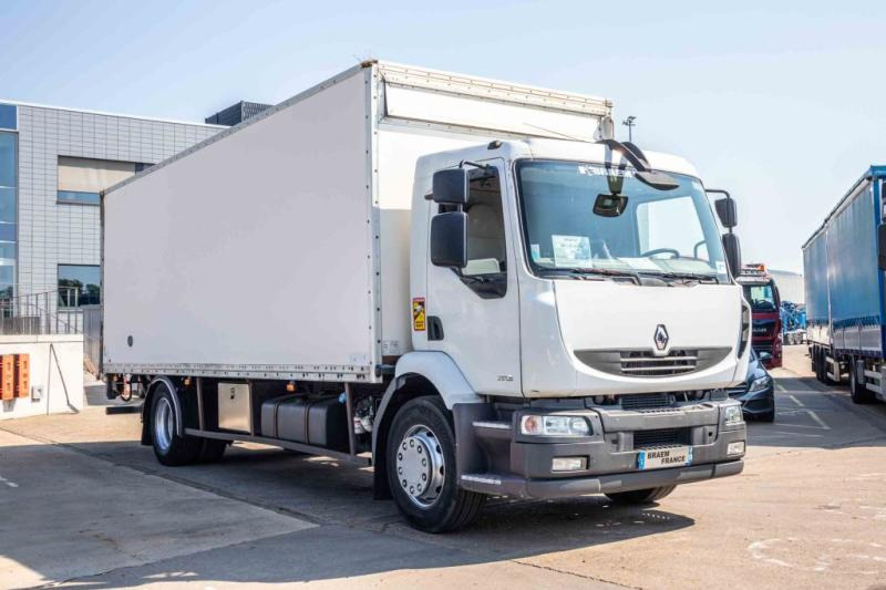 Renault MIDLUM 280DXI+POUSSIN/CHICKEN/KUIKEN/KÛKEN - Caminhão frigorífico: foto 2 Renault MIDLUM 280DXI+POUSSIN/CHICKEN/KUIKEN/KÛKEN - Caminhão frigorífico: foto 2