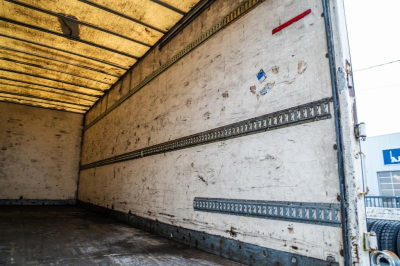 Caminhão furgão Renault PREMIUM 340 DXI: foto 9 Caminhão furgão Renault PREMIUM 340 DXI: foto 9