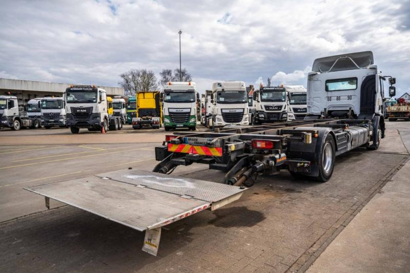 Caminhão transportador de contêineres/ Caixa móvel Renault PREMIUM 340 DXI // HAYON RETRACT: foto 7