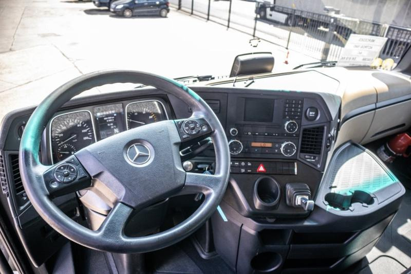 Tractor Mercedes ACTROS 1845 LS: foto 10 Tractor Mercedes ACTROS 1845 LS: foto 10