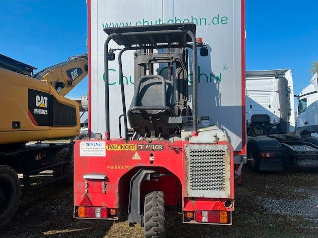 Palfinger F3-253PX Allrad - Empilhadeira: foto 1 Palfinger F3-253PX Allrad - Empilhadeira: foto 1
