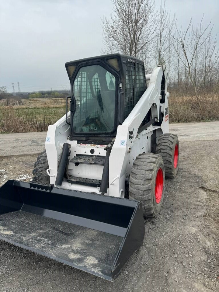 Bobcat S 300 - Mini carregadeira: foto 2 Bobcat S 300 - Mini carregadeira: foto 2